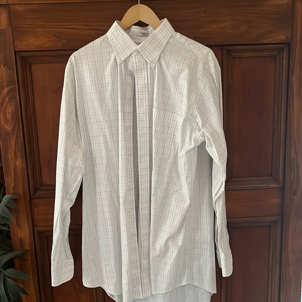 Enro plaid Long Sleeve Button Down.  New, never worn